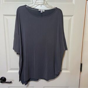 She + Sky short sleeve pullover top